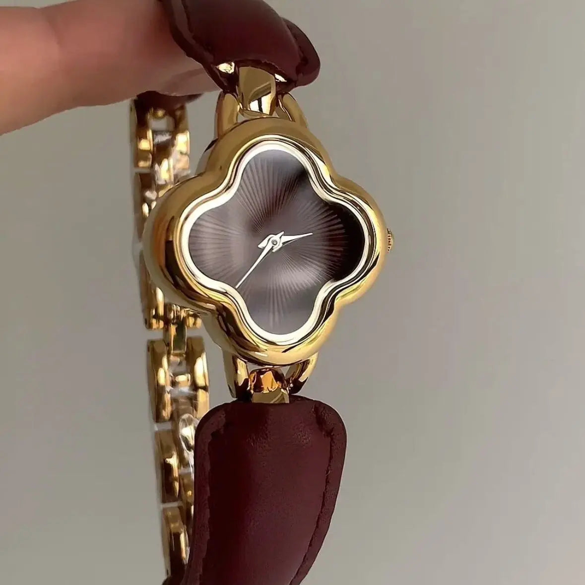 Retro Fashionable Watch