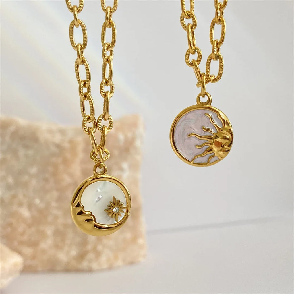 Vintage Sun and Moon Pendants Necklace White Shell Round Coin Stainless Steel Chain Necklaces Femme Jewelry Bijoux Gift