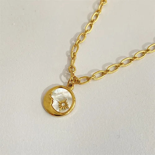 Vintage Sun and Moon Pendants Necklace White Shell Round Coin Stainless Steel Chain Necklaces Femme Jewelry Bijoux Gift