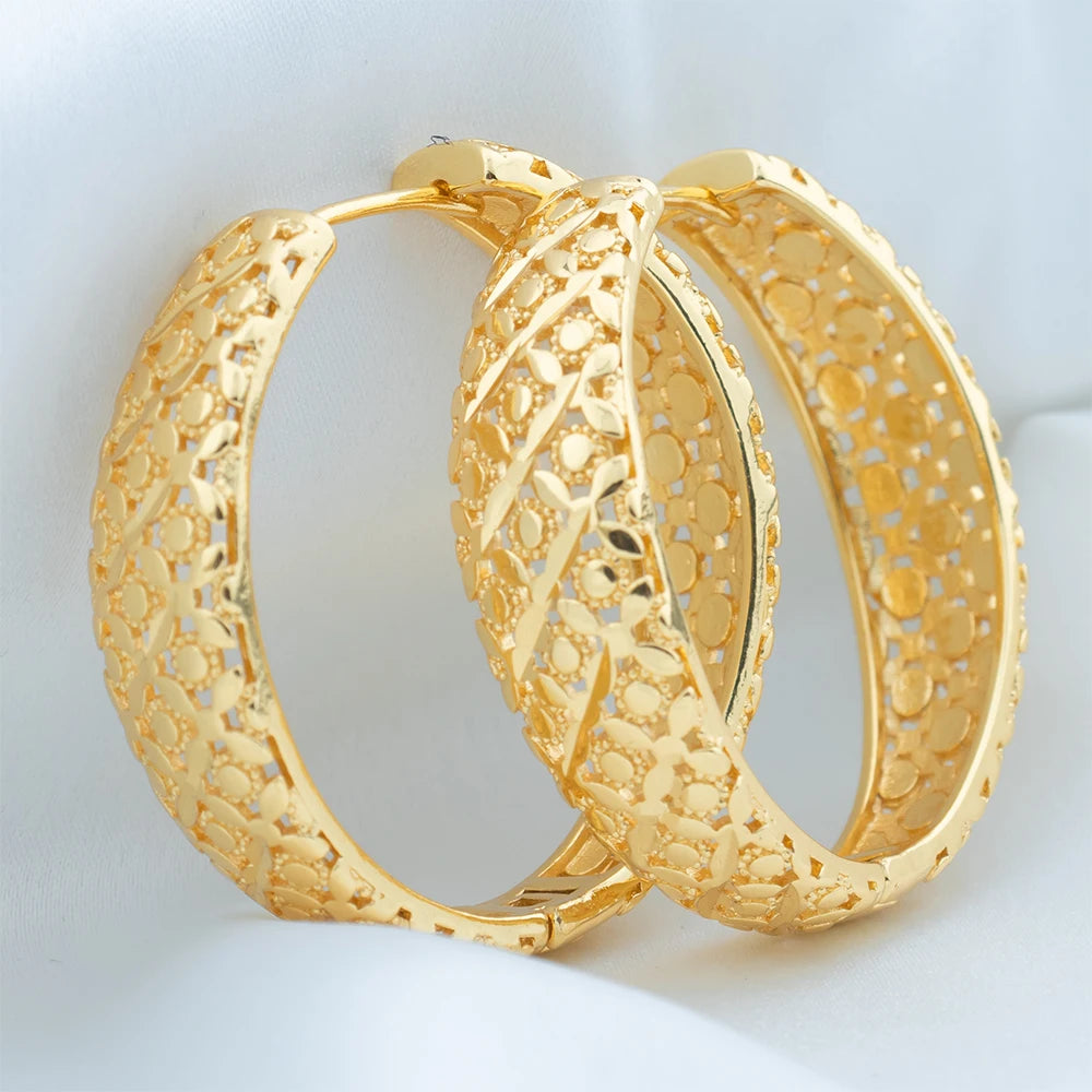 Trend Exaggerated Personality