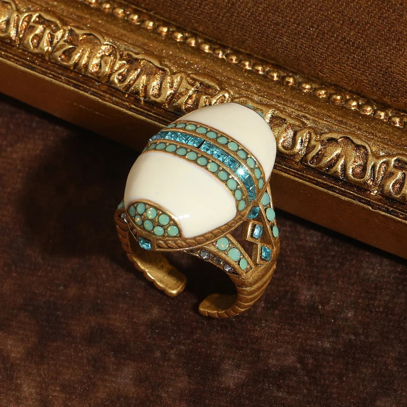Vintage White  Ring