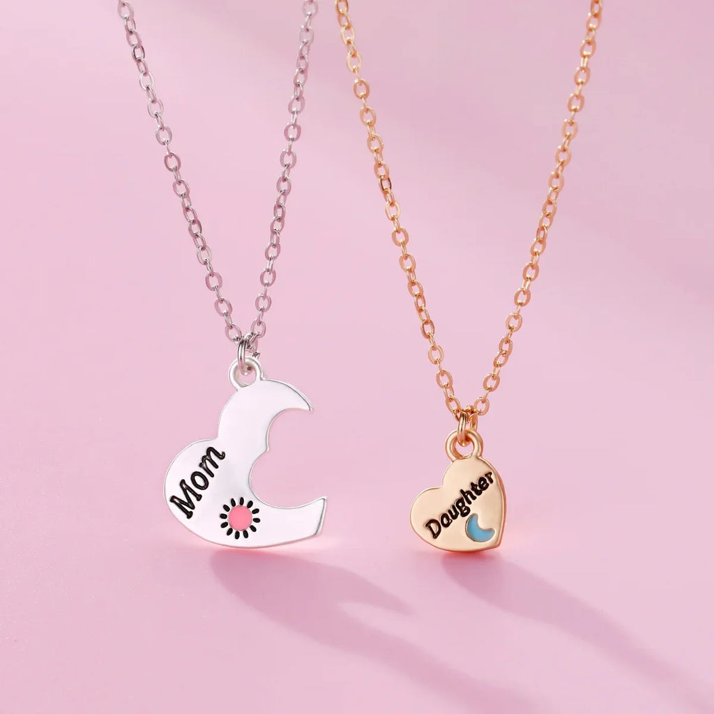 2Pcs Mom Daughter Necklace for Women Girls Fashion Moon Heart Geometry Clavicle Chain Jewelry Trendy Accessories Gifts 2024