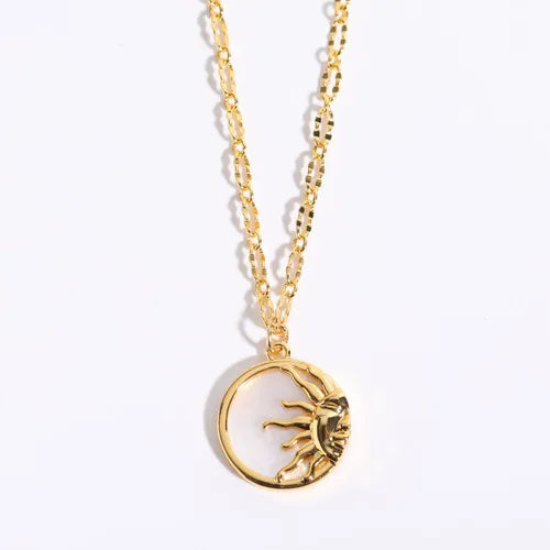 Vintage Sun and Moon Pendants Necklace White Shell Round Coin Stainless Steel Chain Necklaces Femme Jewelry Bijoux Gift