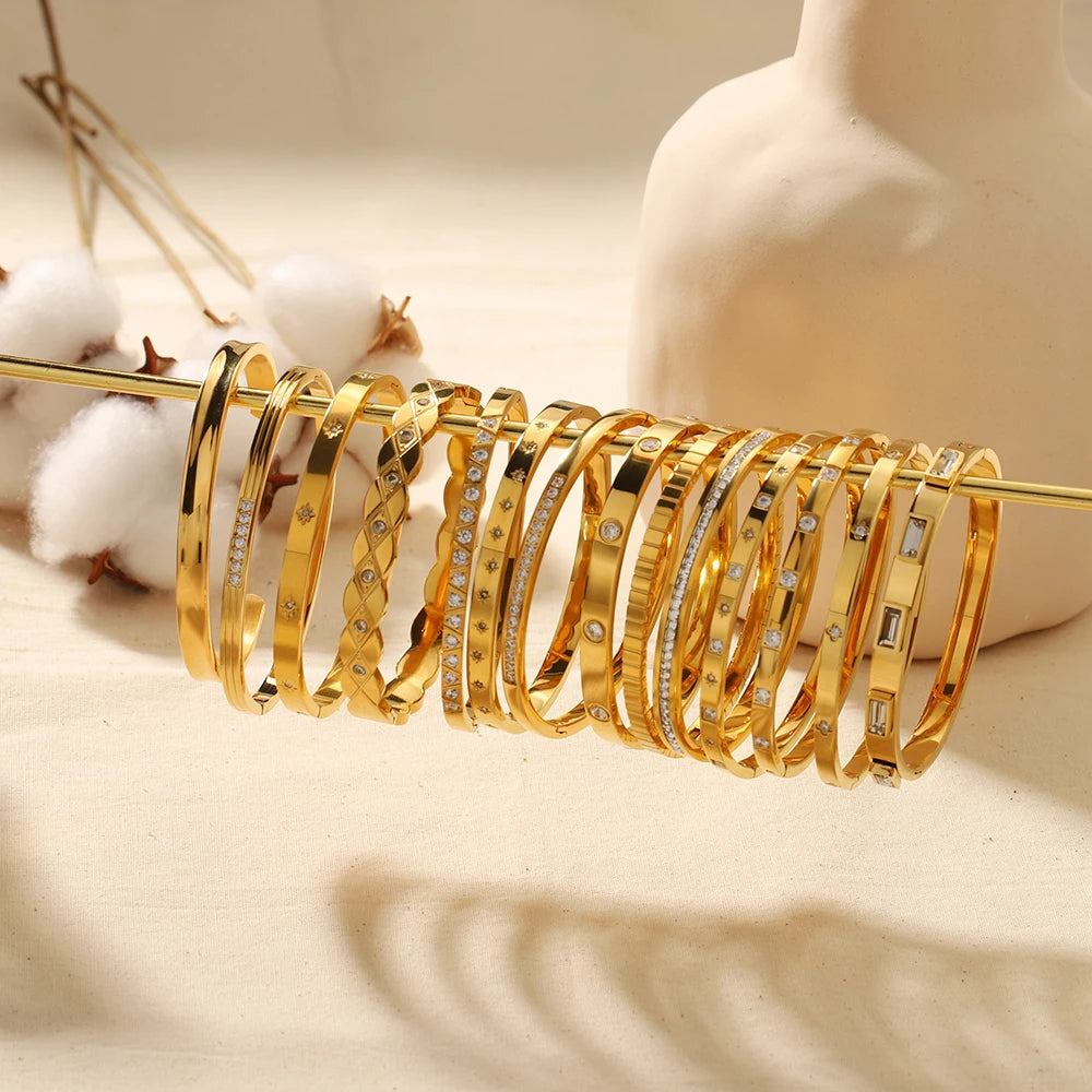Fashion Minimalist Highlight Luxury 18k Gold Plated Geometric Bangles Tarnish Free Glossy Stainless Steel Bangle For Women Gifts