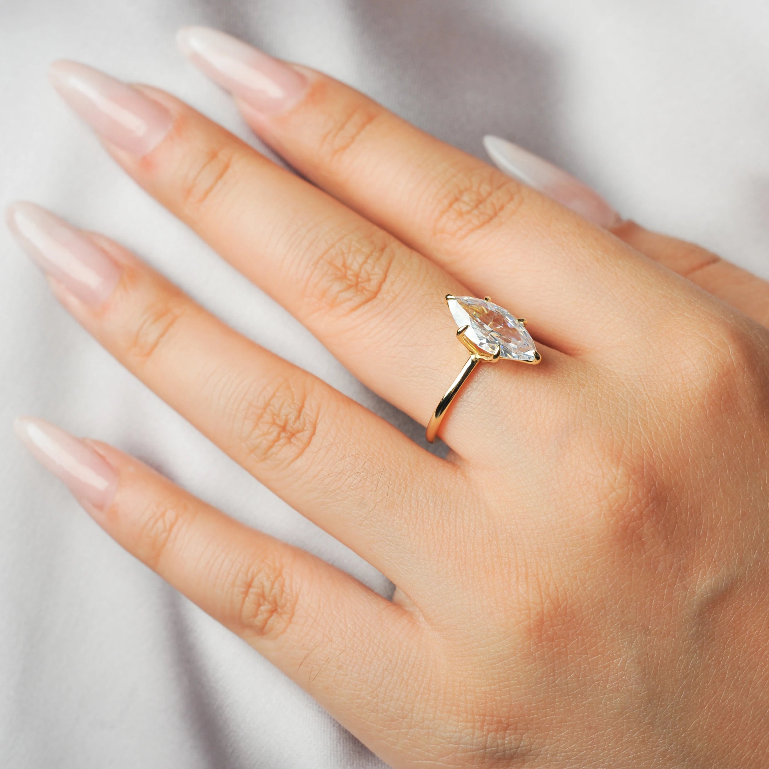 Potiy Vintage 9ct 5A Marquise Shape Cubic Zirconia Solitaire Engagement Ring For Women 925 Sterling Silver 14K Yellow Gold