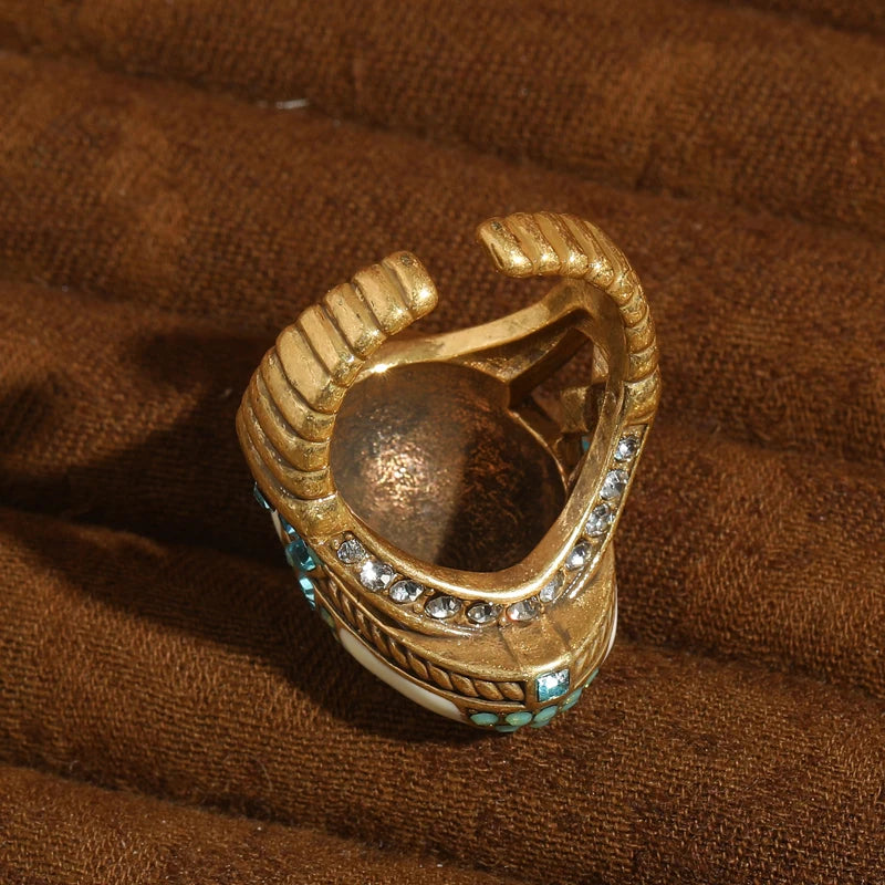 Vintage White  Ring