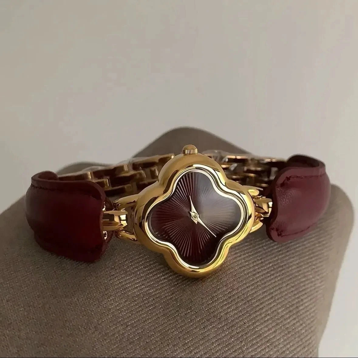 Retro Fashionable Watch