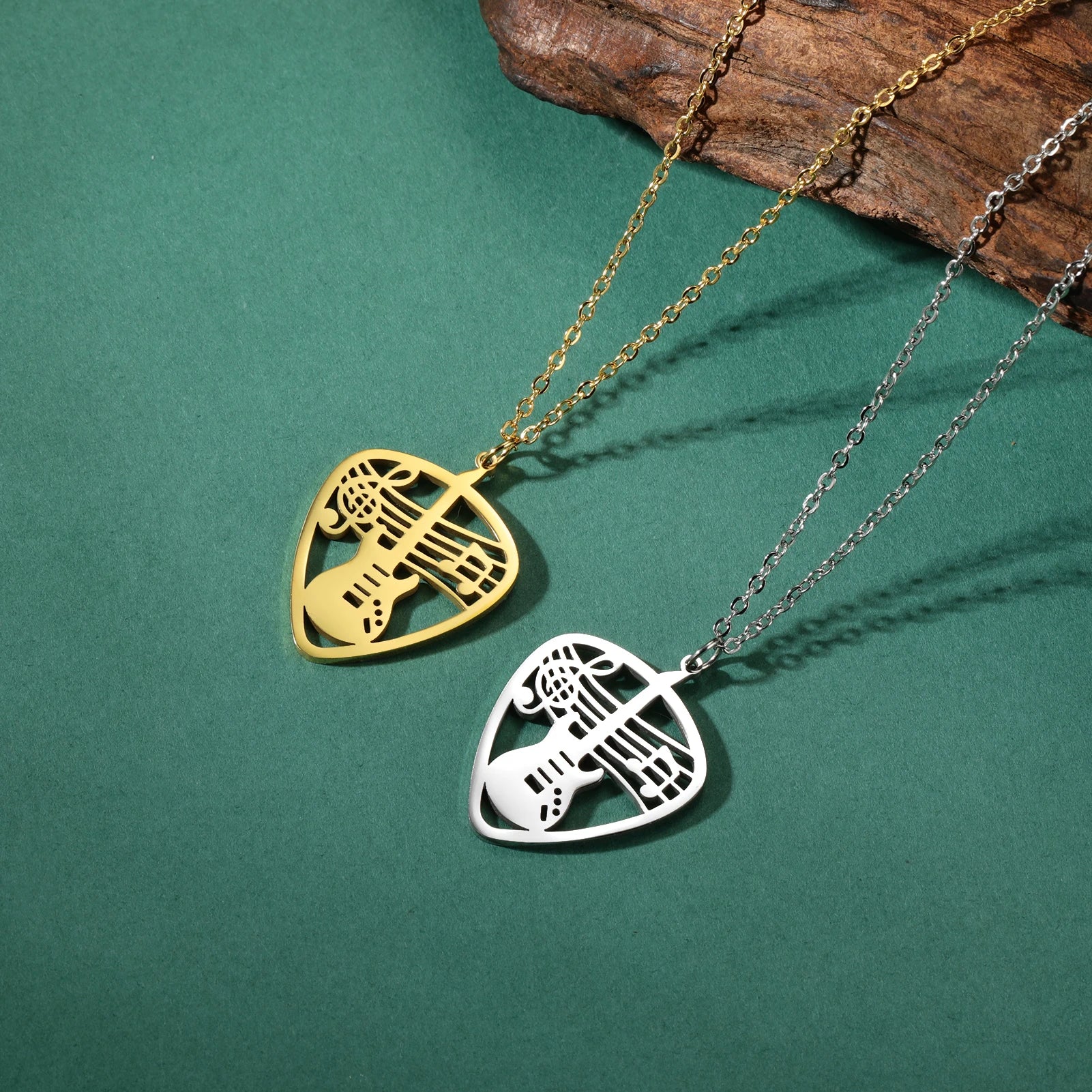 Skyrim Violin Love Rune Moon Octagonal Star Pendant Stainless Steel Necklace Women's Fashion Party Valentine's Day Gift Jewelry