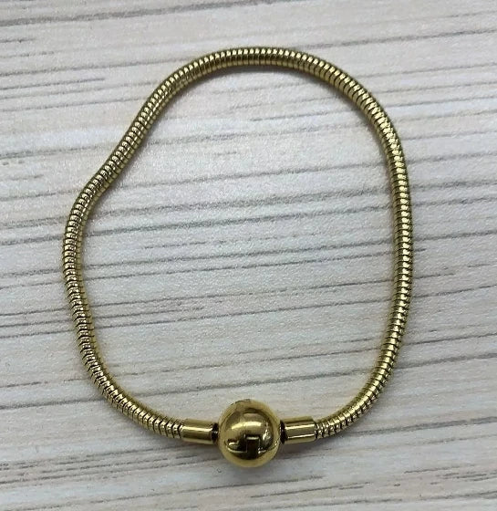 Stainless Steel Heart or Round Pendant Chain Bracelet jewelry