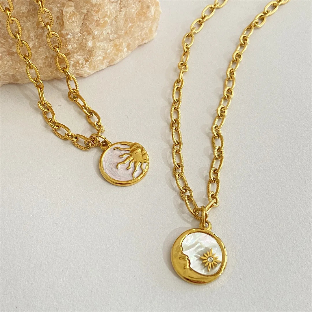 Vintage Sun and Moon Pendants Necklace White Shell Round Coin Stainless Steel Chain Necklaces Femme Jewelry Bijoux Gift